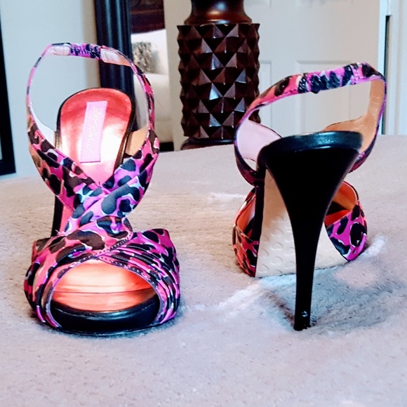 betsey johnson winslow dress sandals